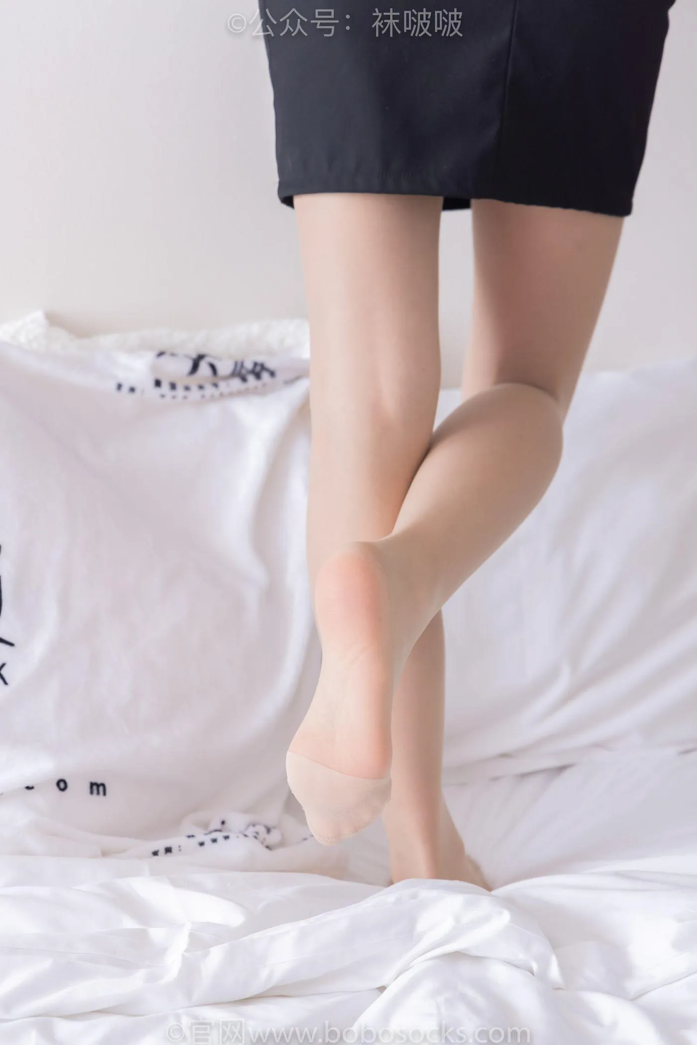 [BoBoSocks袜啵啵]NO.071 涵涵-OL制服、高跟鞋、肉丝 [145P]插图9